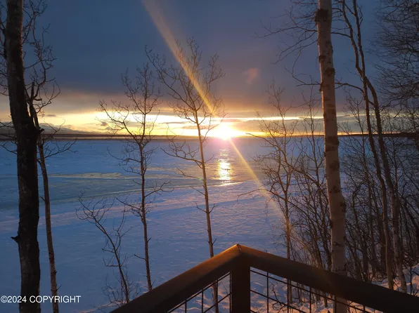 4447 E 6th Ave, Anchorage, AK 99508