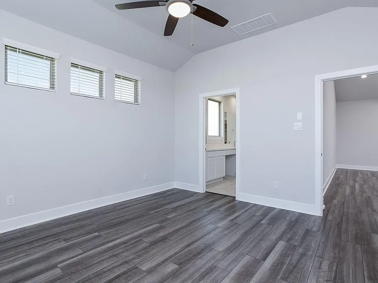 7603 Coral Lake Dr — Photo 17