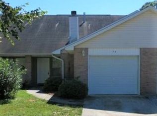 76 10th Ave, Shalimar, FL 32579