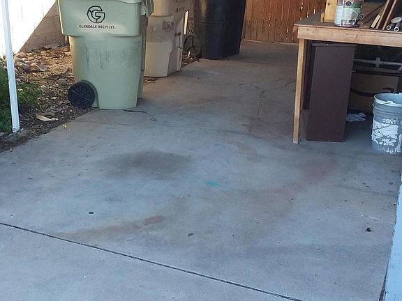 3rd image of 4649 W Caron St