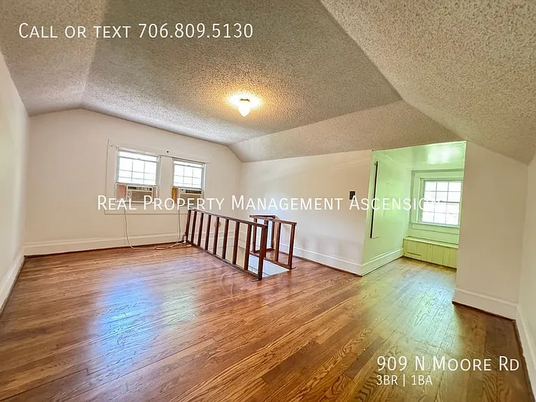 909 N Moore Rd — Photo 20