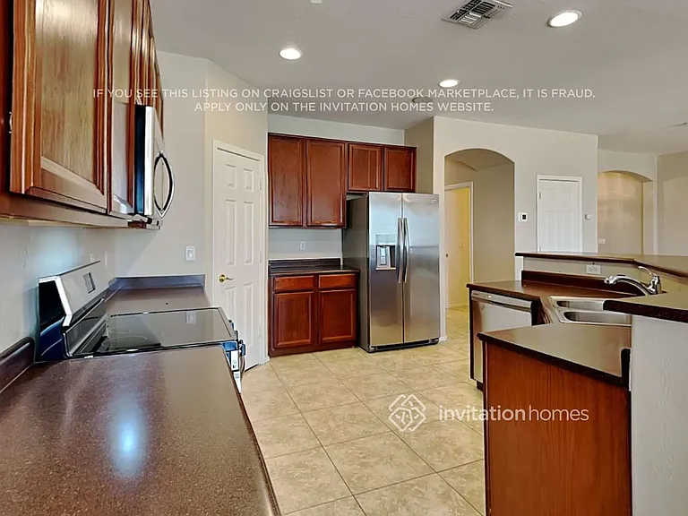 2614 W Apollo Rd — Photo 6