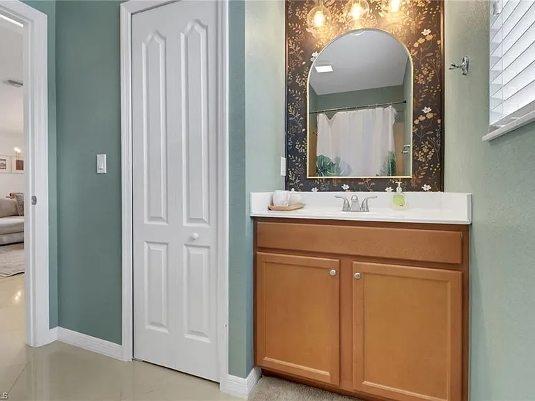 11295 Red Bluff Ln — Photo 18