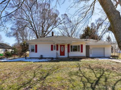 890 Paw Paw Dr, Holland, MI, 49423