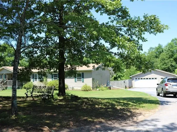 1140 Jackson Lake Rd, Jackson, GA 30233