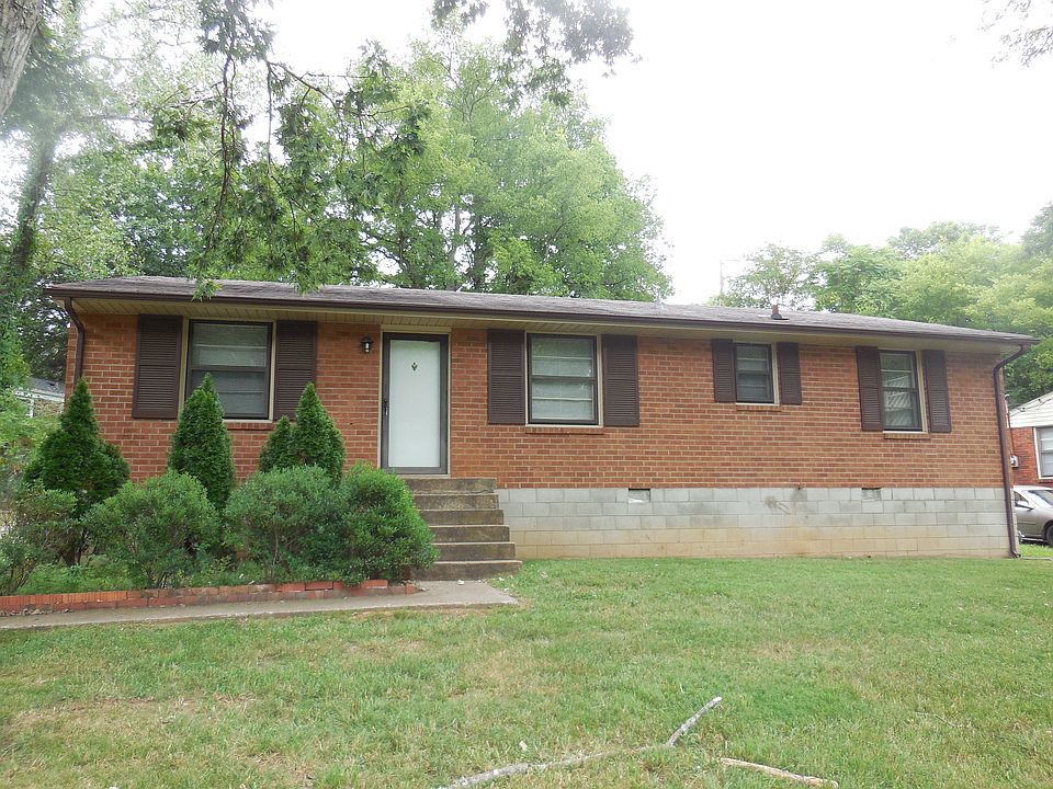 1st image of 814 Elissa Dr