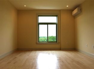 65-38 Austin St #2D, Rego Park, NY 11374