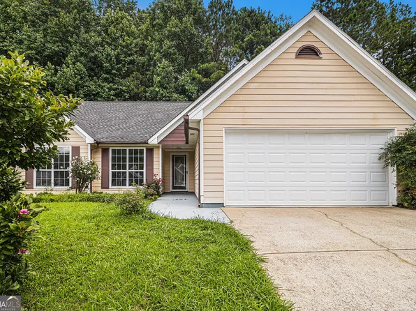 1055 Avalon Dr, Lawrenceville, GA 30044