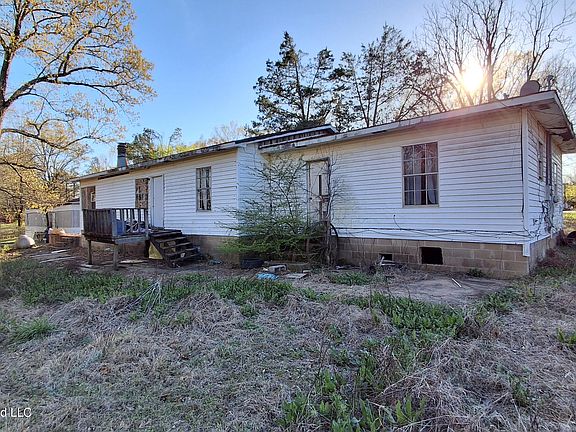 2nd image of 11 Dogwood Cir