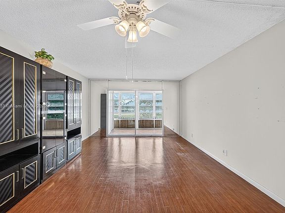 5th image of 2005 Granada Dr APT N2
