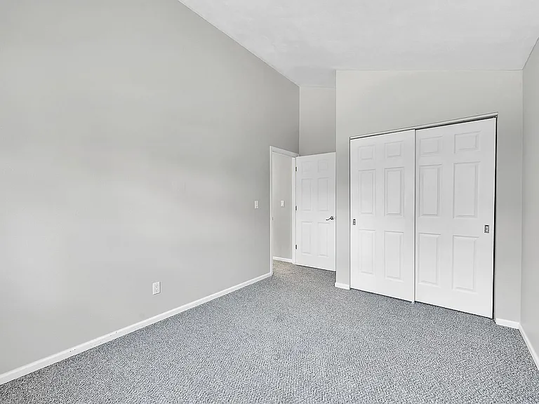 15165 Chelmsford St — Photo 21