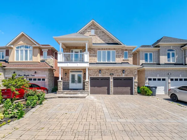 65 River Heights Dr, Brampton, ON L6P 3B7