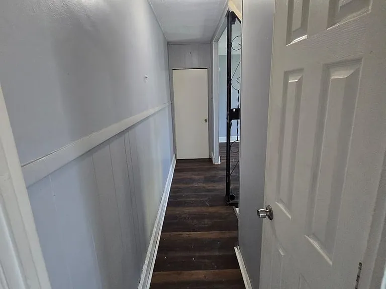 320 Cleveland Ave — Photo 2