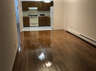 59-15 39th Ave, Woodside, NY 11377