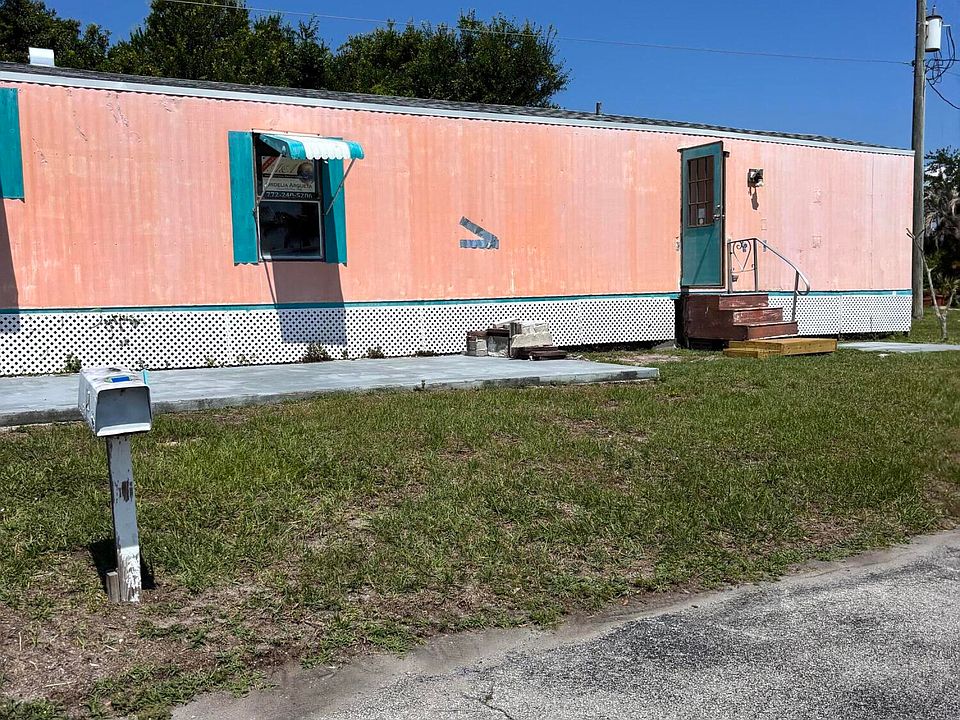 2nd image of 2023 Saint Lucie Boulevard #186