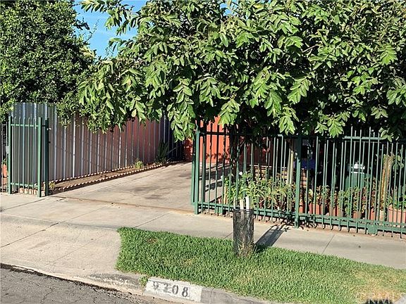 2nd image of 9308 Kalmia St
