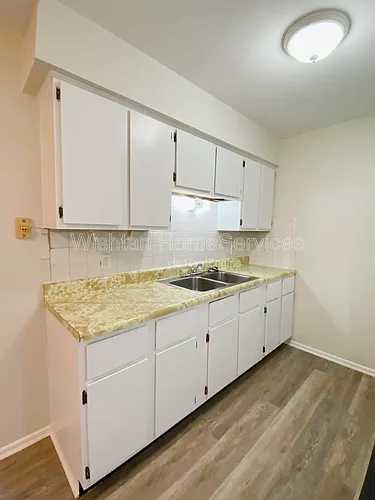 203 Charleston Blvd #5 Photo 1