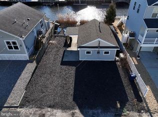 41 W Raritan Dr, Little Egg Harbor, NJ 08087