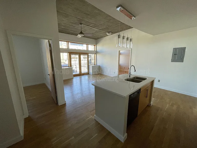 1925 W 32nd Ave #205 — Photo 28