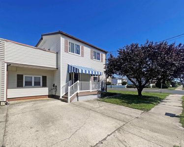 701 N Surrey Ave, Ventnor, NJ, 08406