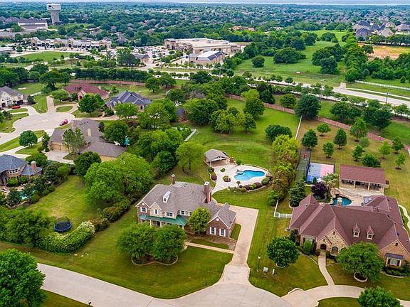2nd image of 4405 Dade Dr