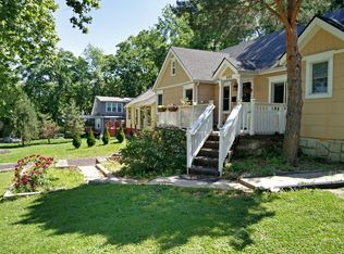 5025 Roe Ln, Roeland Park, KS 66205