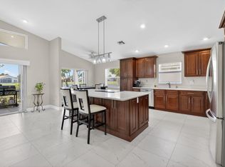 6738 Sun River Road, Boynton Beach, FL 33437