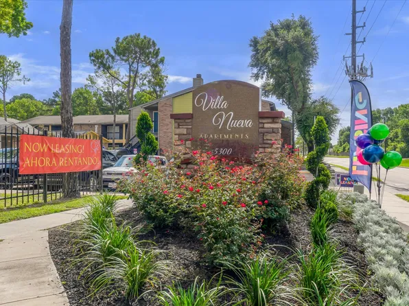 Villa Nueva Apartments