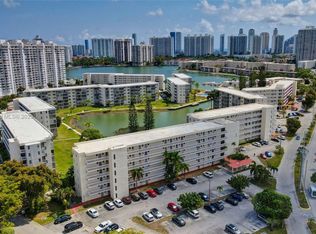 2903 Point East Dr APT K312, Aventura, FL 33160