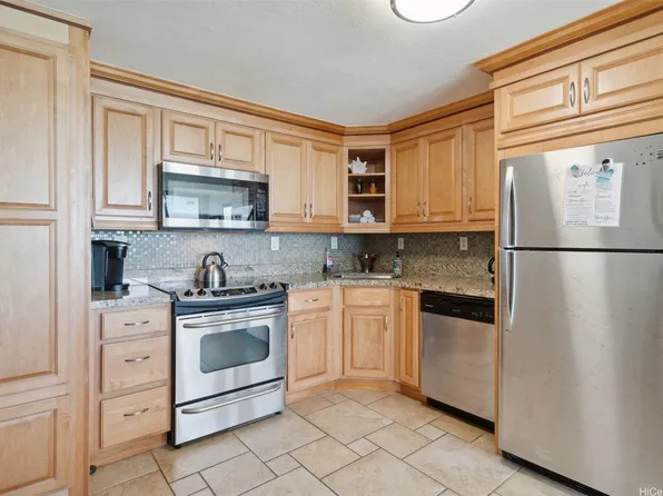53-567 Kamehameha Hwy APT 706, Hauula, HI 96717