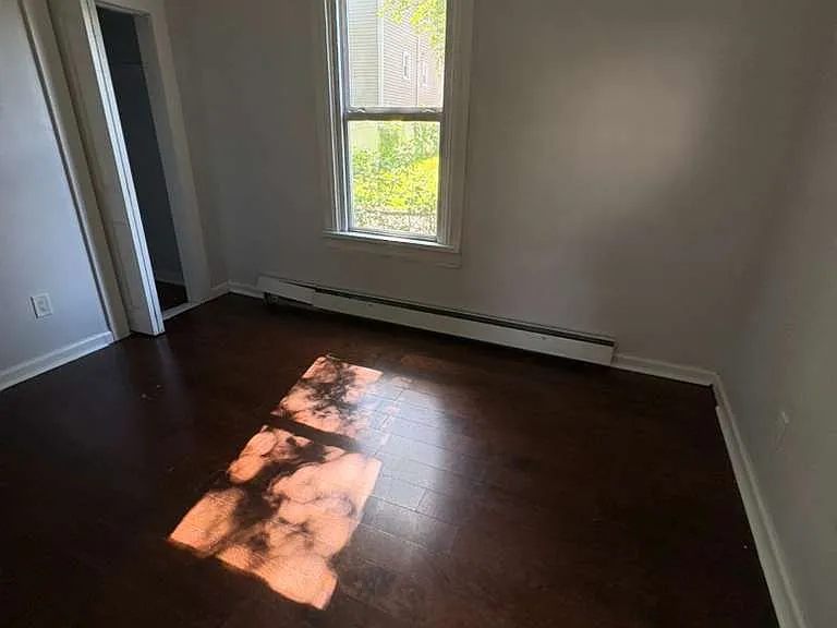 10 Rodwell Ave #4 — Photo 2