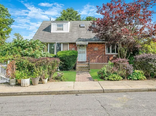 271 Louis Avenue, South Floral Park, NY 11001