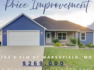 753 S Elm Rd, Marshfield, MO 65706