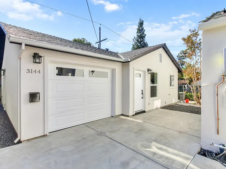3144 S St — Photo 1