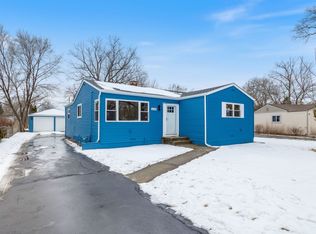 634 Parker Dr, Lombard, IL 60148