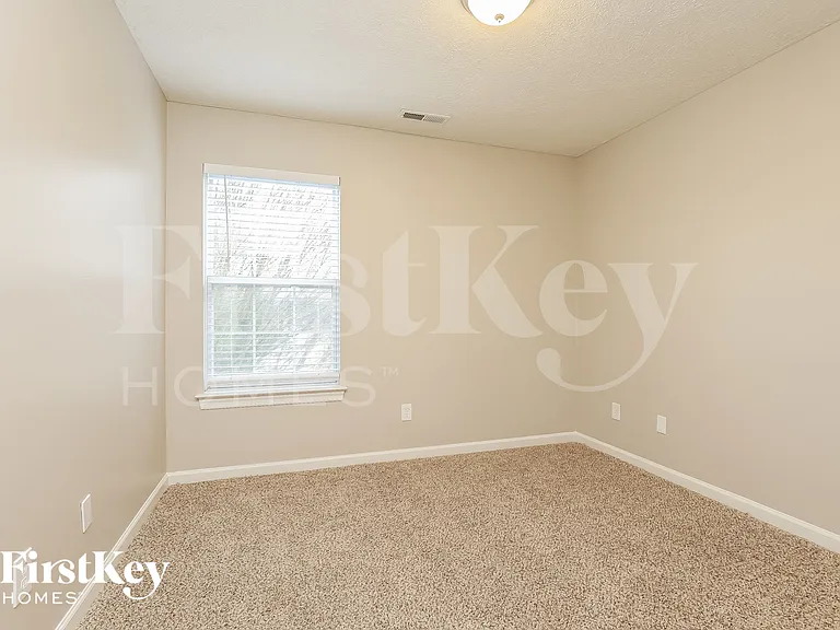 837 Manderlay Way — Photo 12