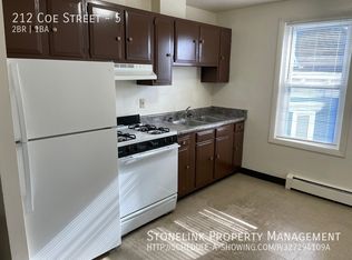 212 Coe St APT 5, Woonsocket, RI 02895