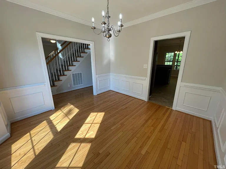 112 Worthington Ct — Photo 15