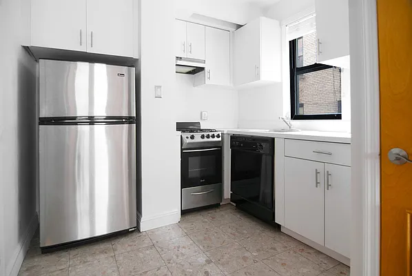 Rented by WAM Partners - William Moses Co. | media 33