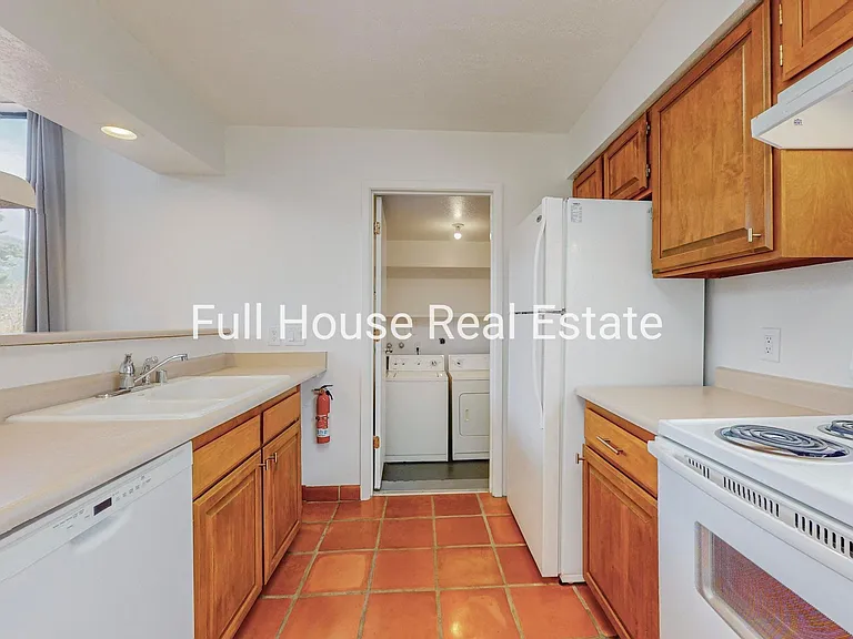 876 Tramway Lane Ct NE — Photo 8