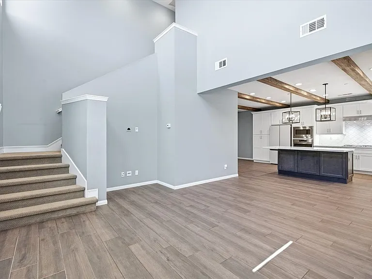 35 Lomada St — Photo 5