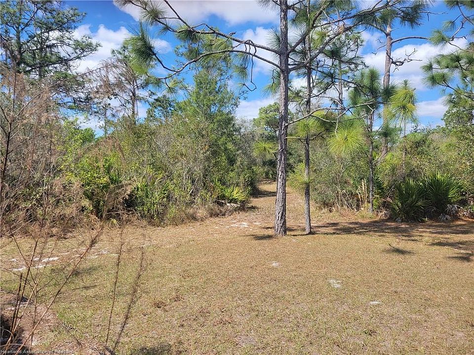 1st image of 152 Sarasota St