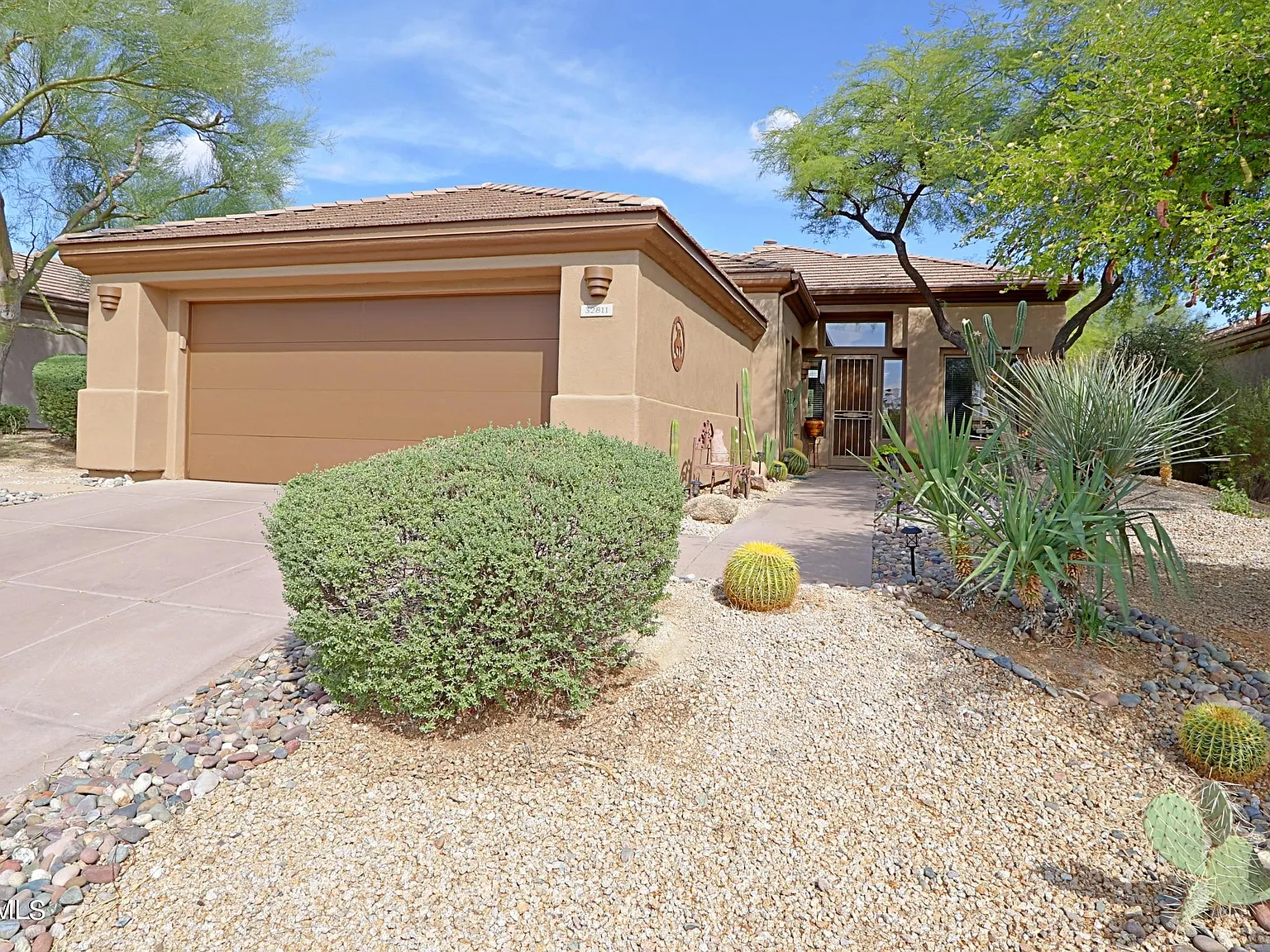 2 bed, 2.0 bath, 1609 sqft, $2,500 — Photo 2