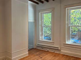 2800 N Calvert St APT 1C, Baltimore, MD 21218