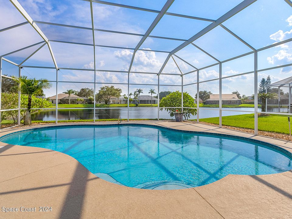 1st image of 997 Heatherwood Way