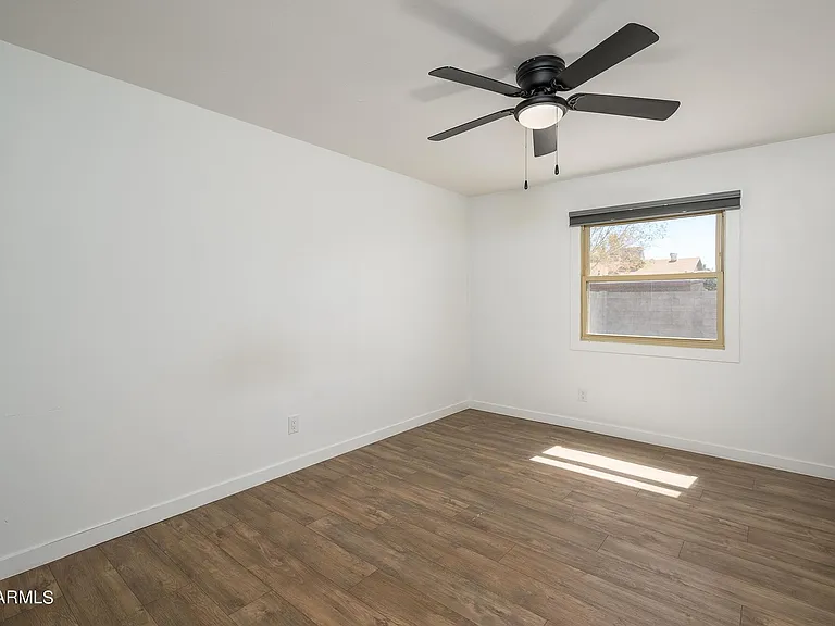 3731 E Janice Way — Photo 14