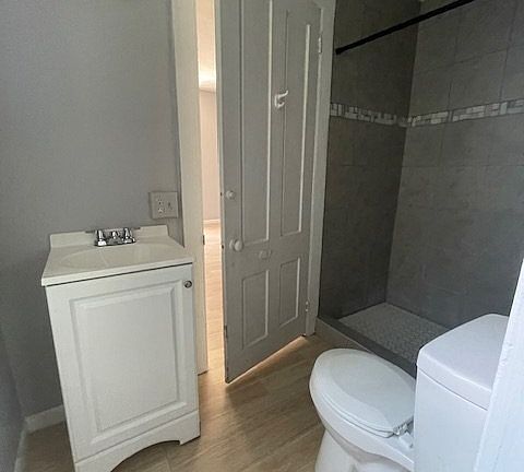 2nd image of 35 Seminary Ave APT 2