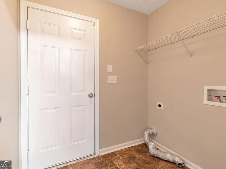 2020 Briar Creek Ct NE — Photo 12