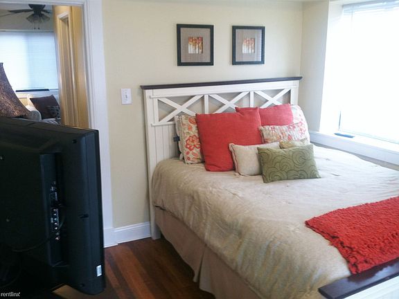 Bedroom is coy.