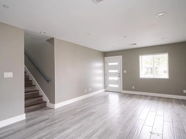 2408 S Redondo Blvd #2408 — Photo 20